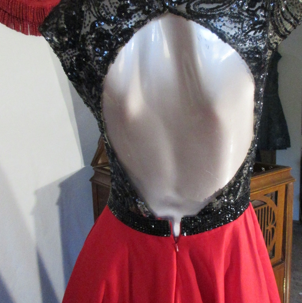 Studio 17 prom dress - Picture 5 of 6
